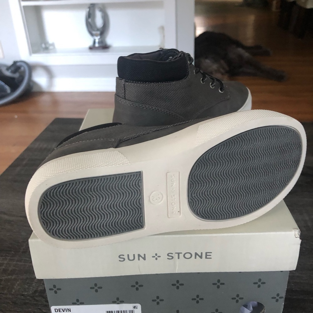 Sun & Stone - Picture 3 of 4